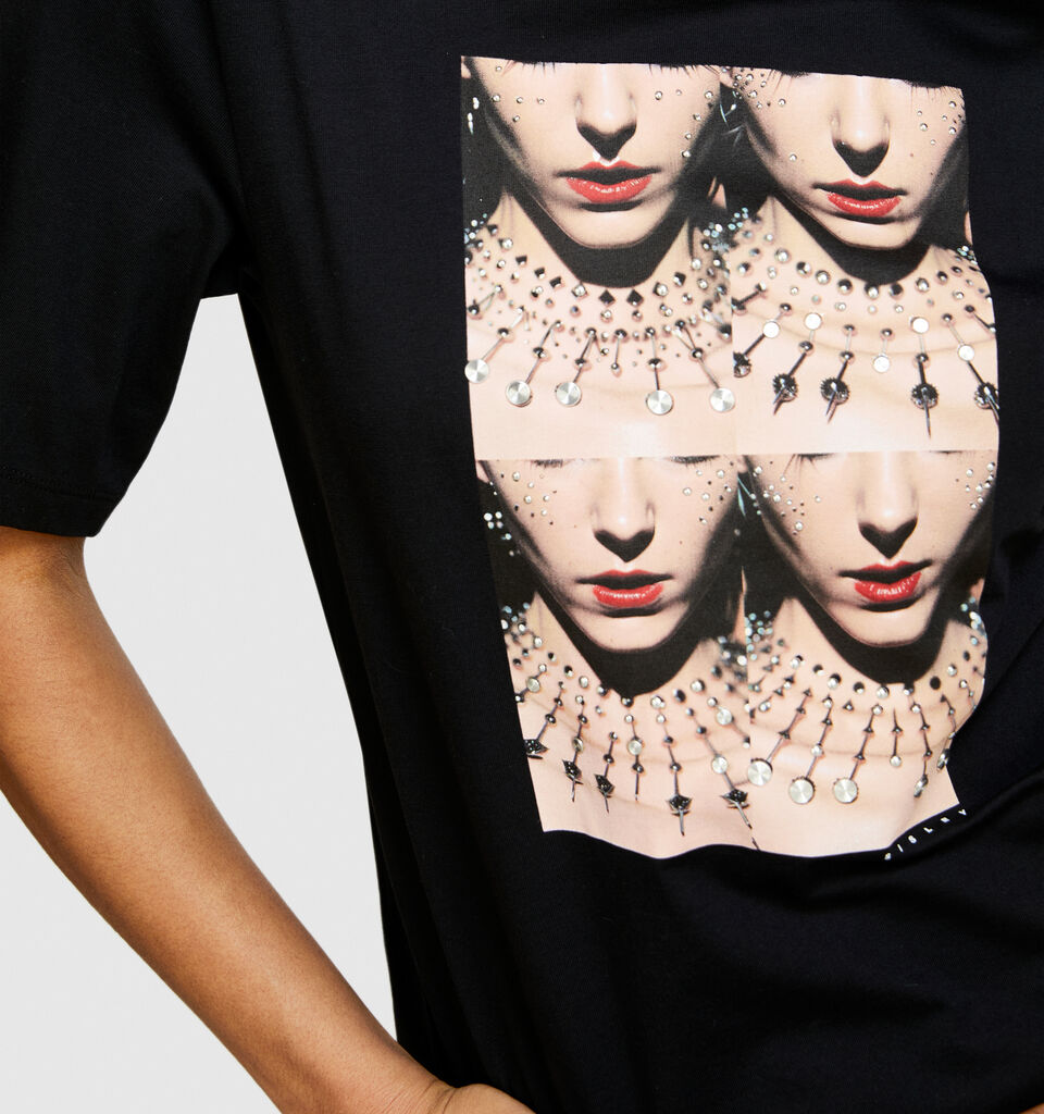 T-shirt with print and studs - women's short sleeve t-shirts - Black | Sisley image number 5